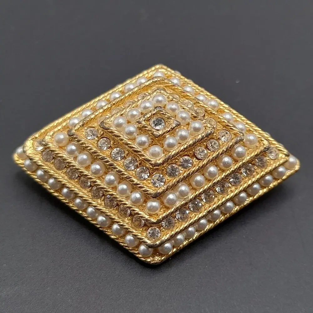 Vintage Rhinestone Faux Pearl Diamond Shaped Brooch Gold Tone Pin - 2 1/4 Inches